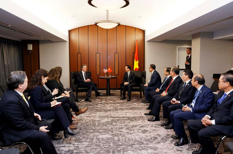 越南国家主席武文赏会见加州州长加文·纽森。 越南国家主席武文赏会见加州州长加文·纽森。