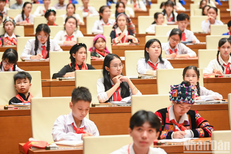 与会代表。 与会代表。