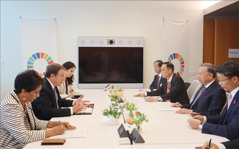 苏林总书记、国家主席会见联合国开发计划署(UNDP)署长阿奇姆·施泰纳。 苏林总书记、国家主席会见联合国开发计划署(UNDP)署长阿奇姆·施泰纳。