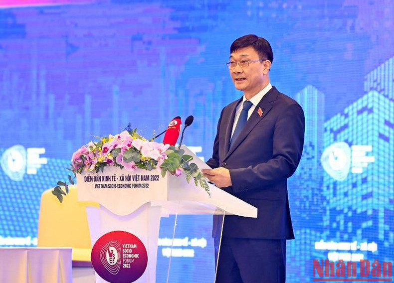 国会经济委员会主任武宏青致开幕词。 国会经济委员会主任武宏青致开幕词。