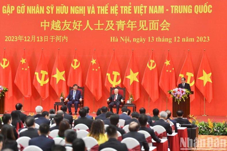 前越南驻中国大使阮文诗在见面会上发表讲话。 前越南驻中国大使阮文诗在见面会上发表讲话。