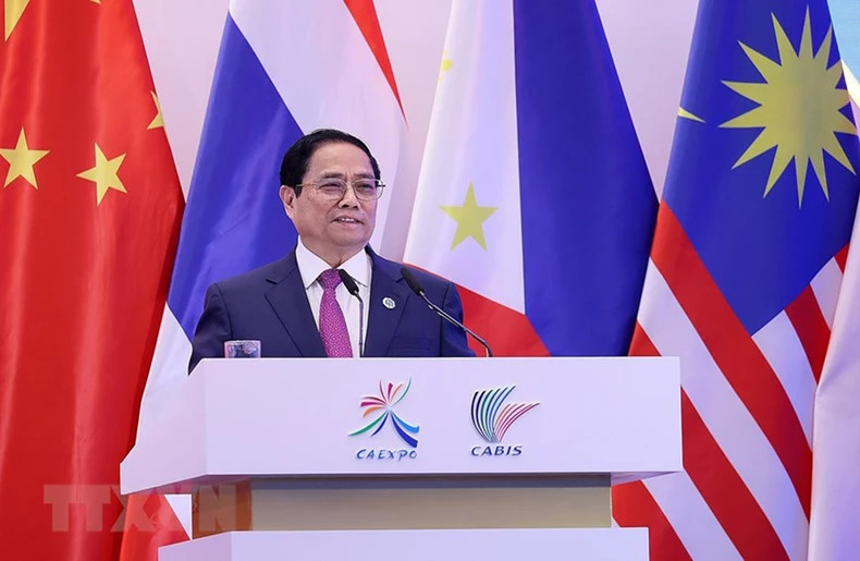 越南政府总理范明正在开幕式上发表讲话。 越南政府总理范明正在开幕式上发表讲话。