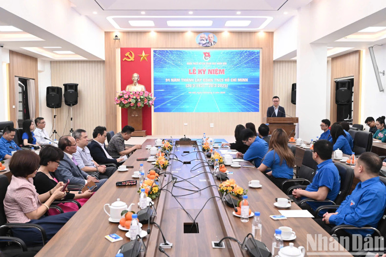 仪式场景。 仪式场景。