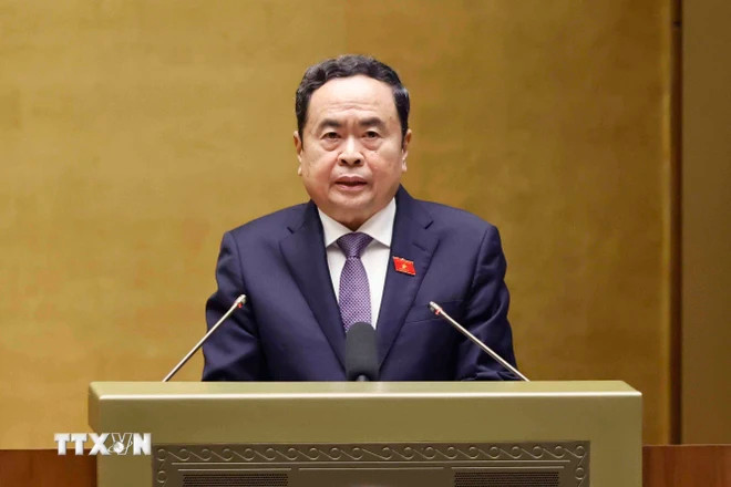 国会主席陈青敏致开幕词。 国会主席陈青敏致开幕词。
