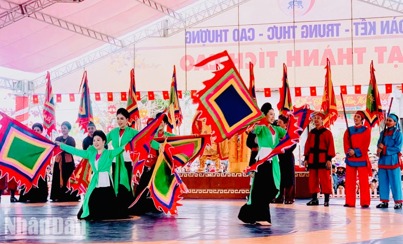 比赛中的活动。