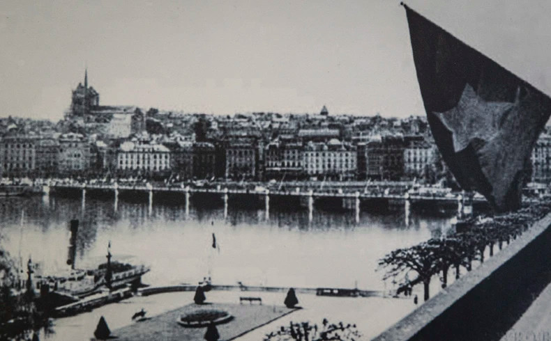 金星红旗在日内瓦联合国总部飘扬。 金星红旗在日内瓦联合国总部飘扬。