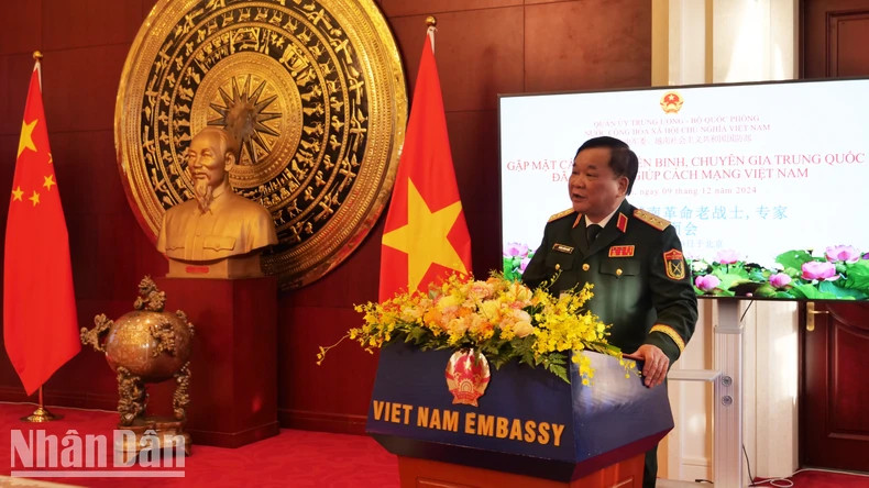 黄春战上将发表讲话。 黄春战上将发表讲话。