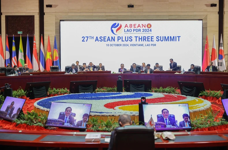 东盟与中日韩本峰会场景。