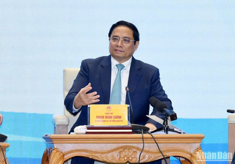 范明正总理在对话会上分享意见。 范明正总理在对话会上分享意见。