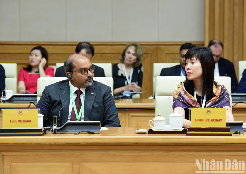 福特越南公司领导与会。