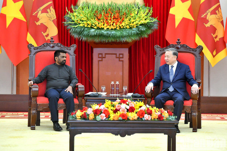 苏林总书记会见斯里兰卡总统阿努拉·库马拉·迪萨纳亚克。