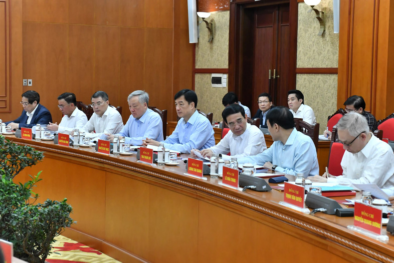 苏林总书记主持召开总结第18-NQ/TW号决议的中央指导委员会第三次会议【组图】 ảnh 5