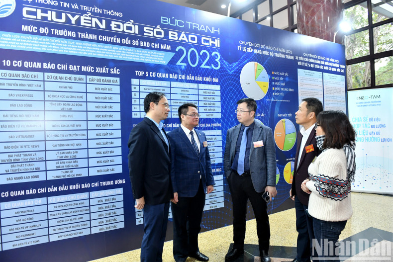 与会代表。 与会代表。