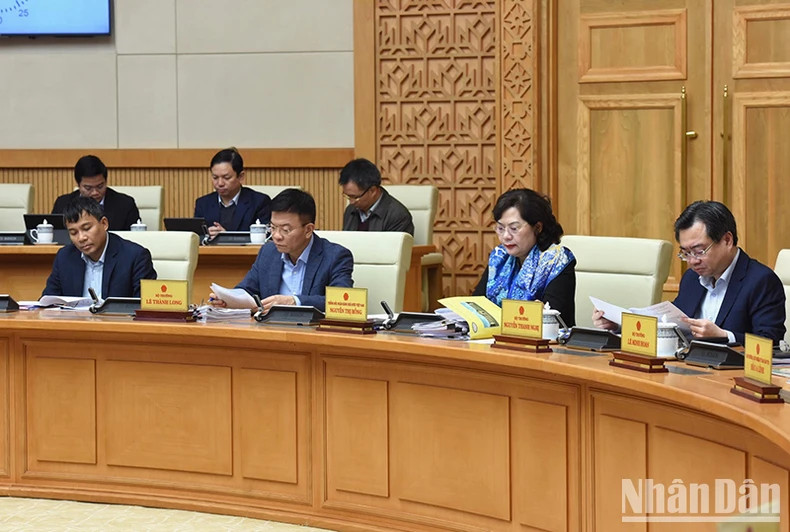 各部门、行业领导出席会议。