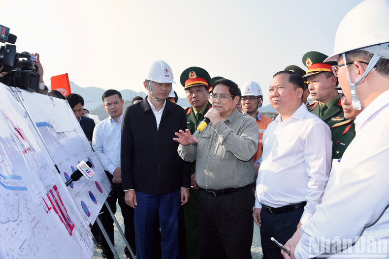 范明正总理指导和平水电站扩建项目施工单位。