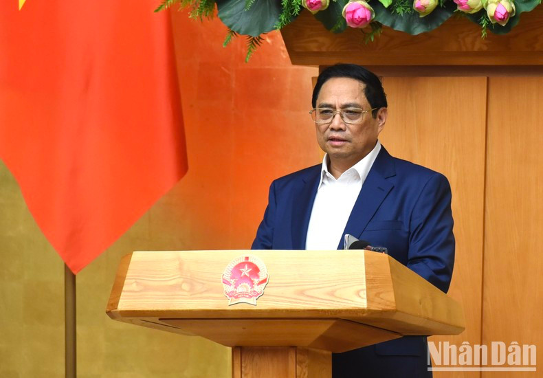 范明正总理在会议上发表讲话。 范明正总理在会议上发表讲话。