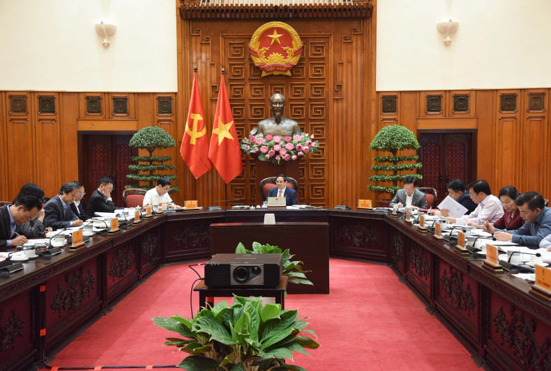 越南政府总理范明正同教育培训部和卫生部举行会议【组图】 ảnh 2 越南政府总理范明正同教育培训部和卫生部举行会议【组图】 ảnh 2