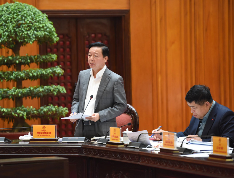 越南政府总理范明正同教育培训部和卫生部举行会议【组图】 ảnh 6 越南政府总理范明正同教育培训部和卫生部举行会议【组图】 ảnh 6