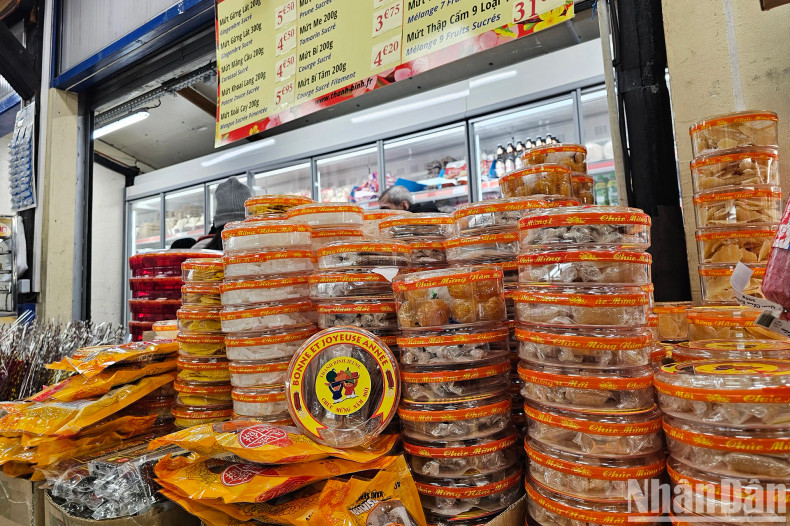 从越南进口的越南春节传统食品。