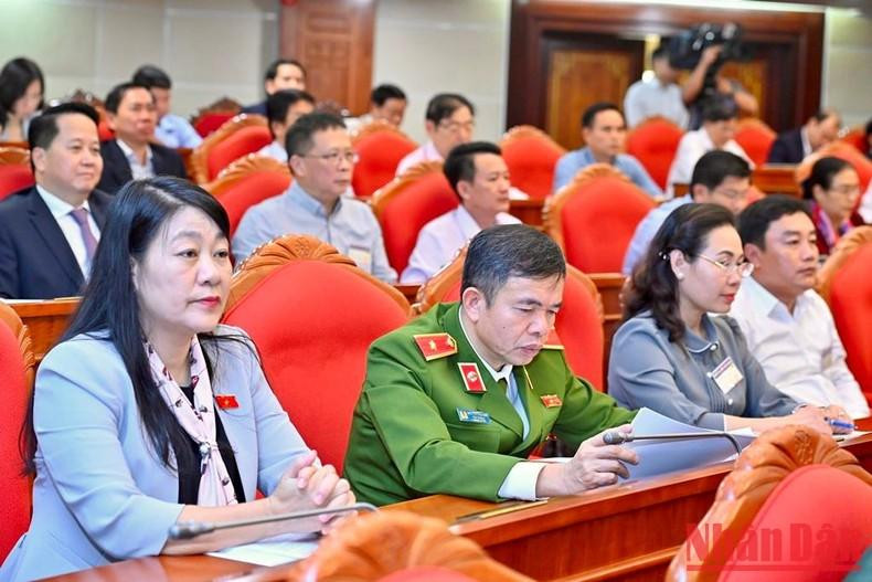 与会代表。 与会代表。