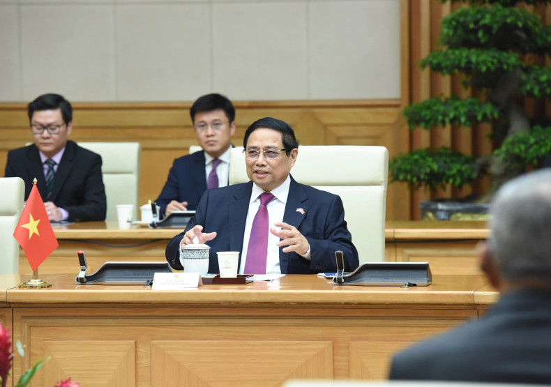 范明正总理发表讲话。 范明正总理发表讲话。