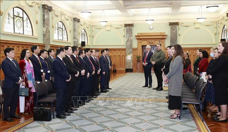 国会主席王廷惠正式访问新西兰的欢迎仪式。 国会主席王廷惠正式访问新西兰的欢迎仪式。