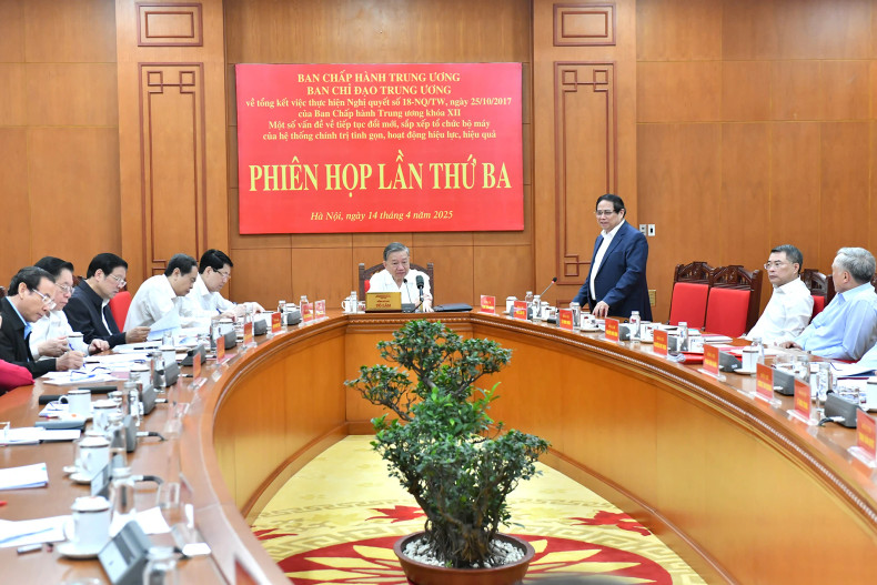 苏林总书记主持召开总结第18-NQ/TW号决议的中央指导委员会第三次会议【组图】 ảnh 3