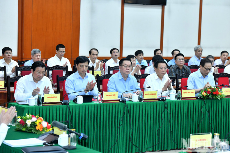 越共中央总书记苏林同越共中央组织部举行工作会议【组图】 ảnh 4