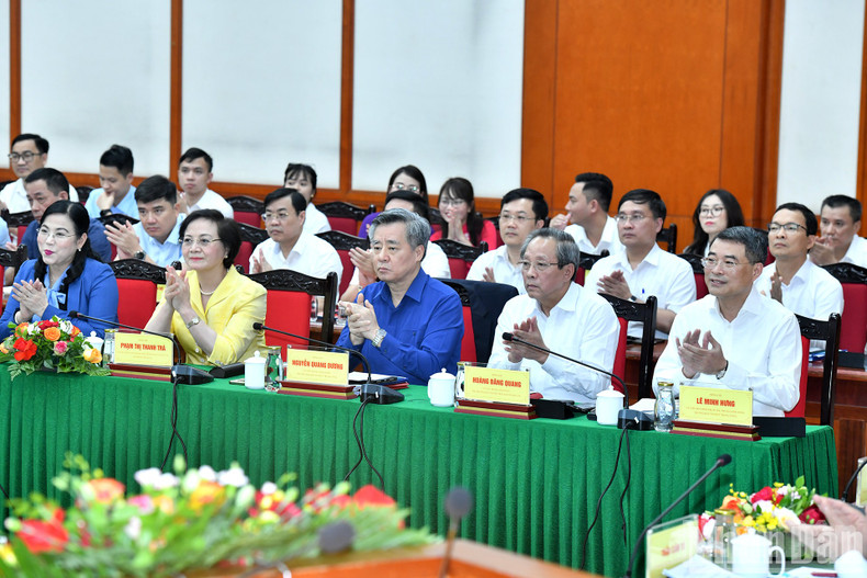越共中央总书记苏林同越共中央组织部举行工作会议【组图】 ảnh 5