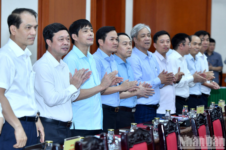 越共中央总书记苏林同越共中央组织部举行工作会议【组图】 ảnh 9