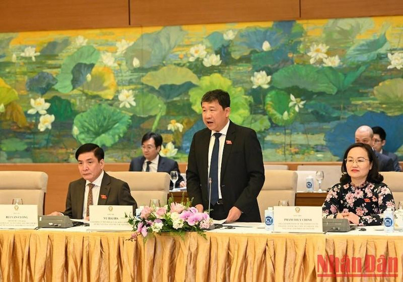 国会对外委员会主任武海河通报越南、老挝、柬埔寨三国国会对外委员会磋商会结果。