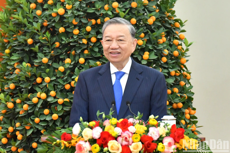 苏林总书记发表讲话。 苏林总书记发表讲话。