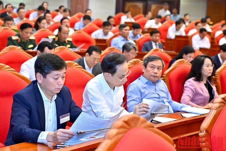 与会代表。 与会代表。