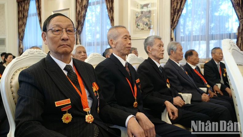 援越中国老兵和专家。 援越中国老兵和专家。