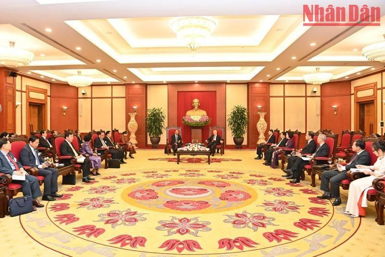 会见场景。 会见场景。