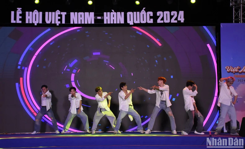 越韩文艺交流活动。 越韩文艺交流活动。