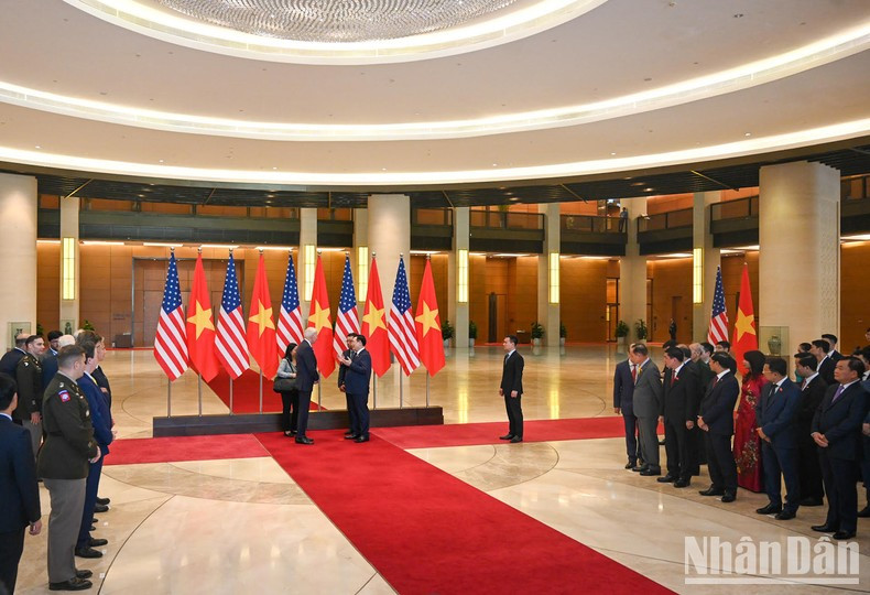 越美战争遗物互赠仪式场景。 越美战争遗物互赠仪式场景。