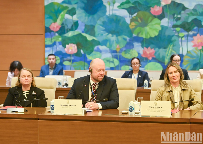 新西兰代表与会。 新西兰代表与会。