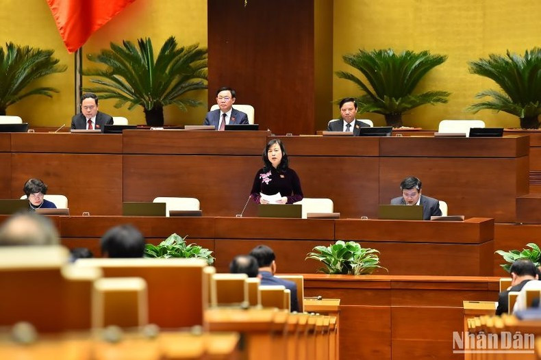 第十五届国会第二次特别会议:国会对《疾病诊疗法草案》(修正案)展开讨论【组图】 ảnh 1 第十五届国会第二次特别会议:国会对《疾病诊疗法草案》(修正案)展开讨论【组图】 ảnh 1