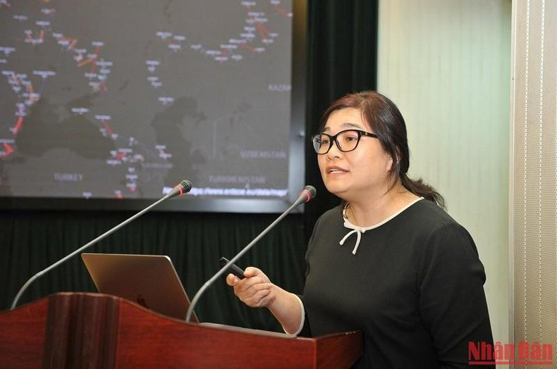 VIETSE首席执行官吴氏素然硕士在座谈会上发言。