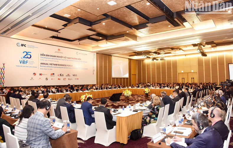 论坛场景。 论坛场景。