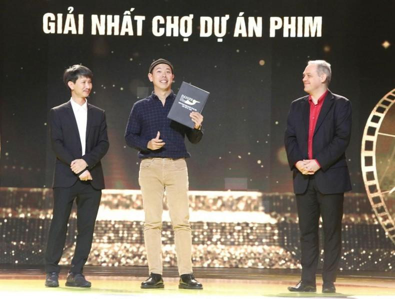导演杜国忠的《chachacha》电影项目荣获电影项目奖。 导演杜国忠的《chachacha》电影项目荣获电影项目奖。