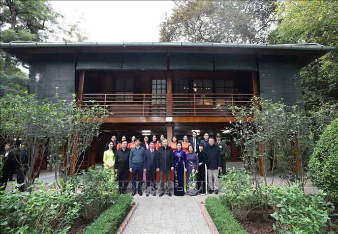 各位代表合影。 各位代表合影。