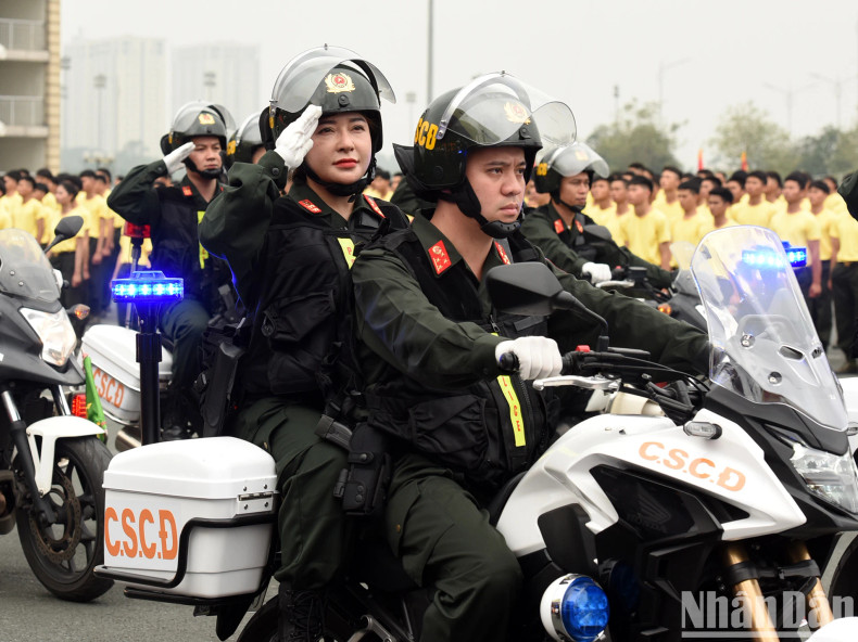 这是表彰和展示机动警察部队实力和装备的机会。