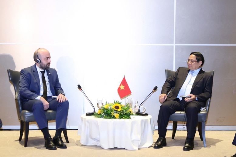 越南政府总理范明正会见巴西JBS公司首席执行官马斯奥。（图片来源：VGP）