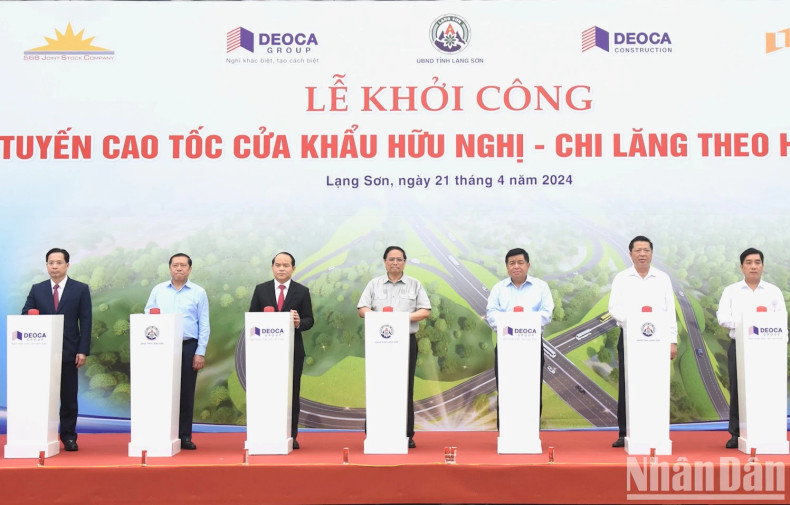 谅山省友谊-芝陵段高速公路项目开工仪式。