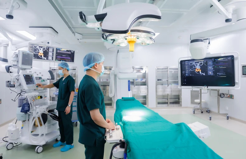 医院具有现代的物质基础设施和医疗设备,吸引全国许多有业务,有丰富经验的资深医生、医务人员的参与。 医院具有现代的物质基础设施和医疗设备,吸引全国许多有业务,有丰富经验的资深医生、医务人员的参与。