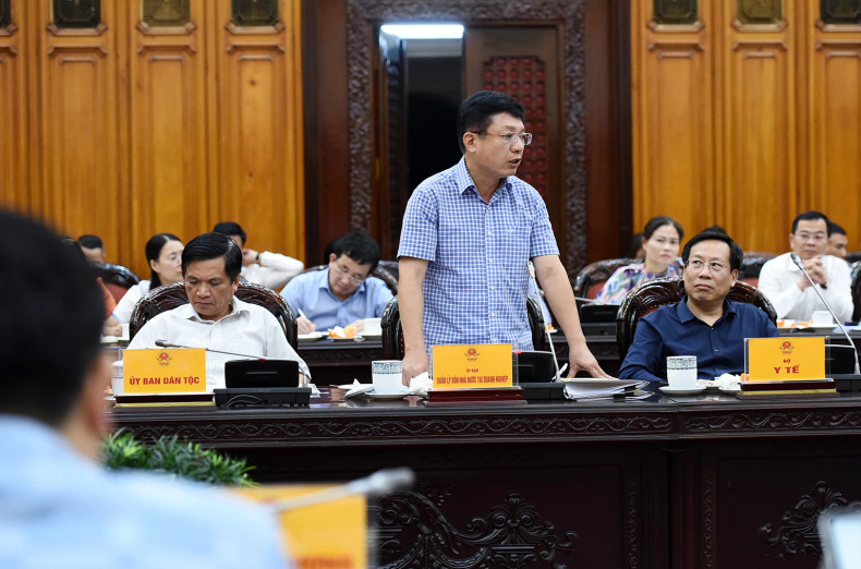 与会代表在会上发表讲话。