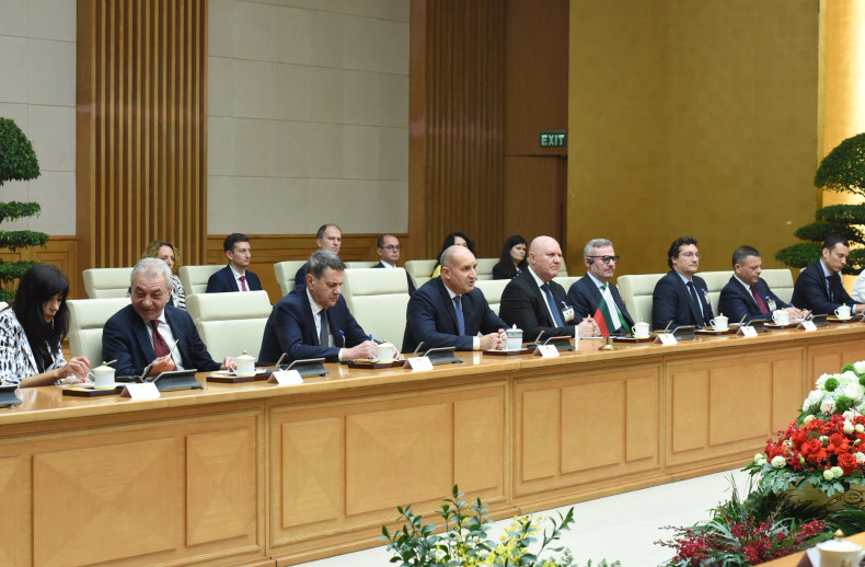 保加利亚方代表团成员。 保加利亚方代表团成员。