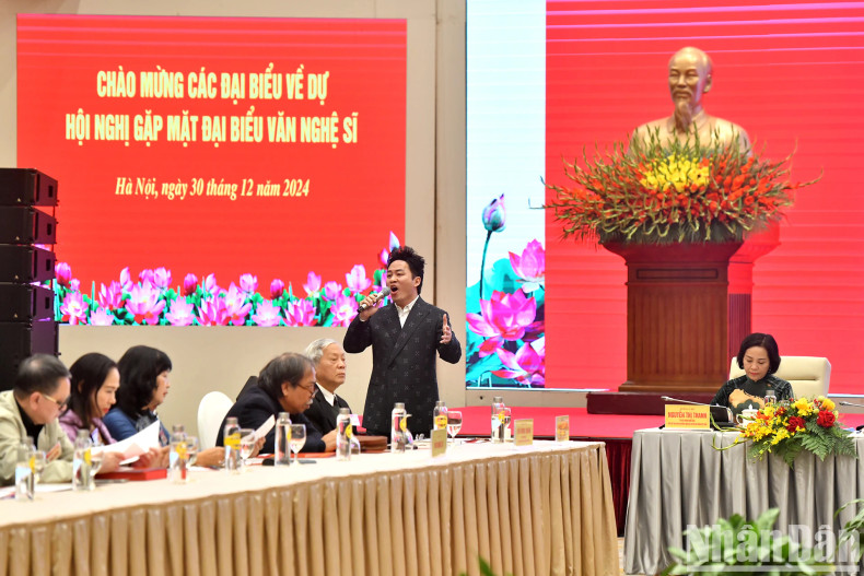 会上的艺术表演节目。 会上的艺术表演节目。